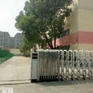 出售啟東空地11畝，建筑面積3700平，獨單層帶行車混泥土廠