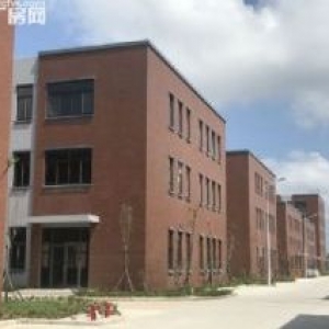 （非中介，開發(fā)商直招）稀缺雙層獨(dú)棟50年綠證一成首付僅余一套