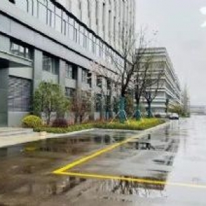 蘇通大橋下高標(biāo)準(zhǔn)各式廠房