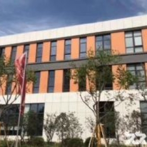 告別蘇通大橋堵車蘇通高速第一高速口5KM標準廠房出售——南通